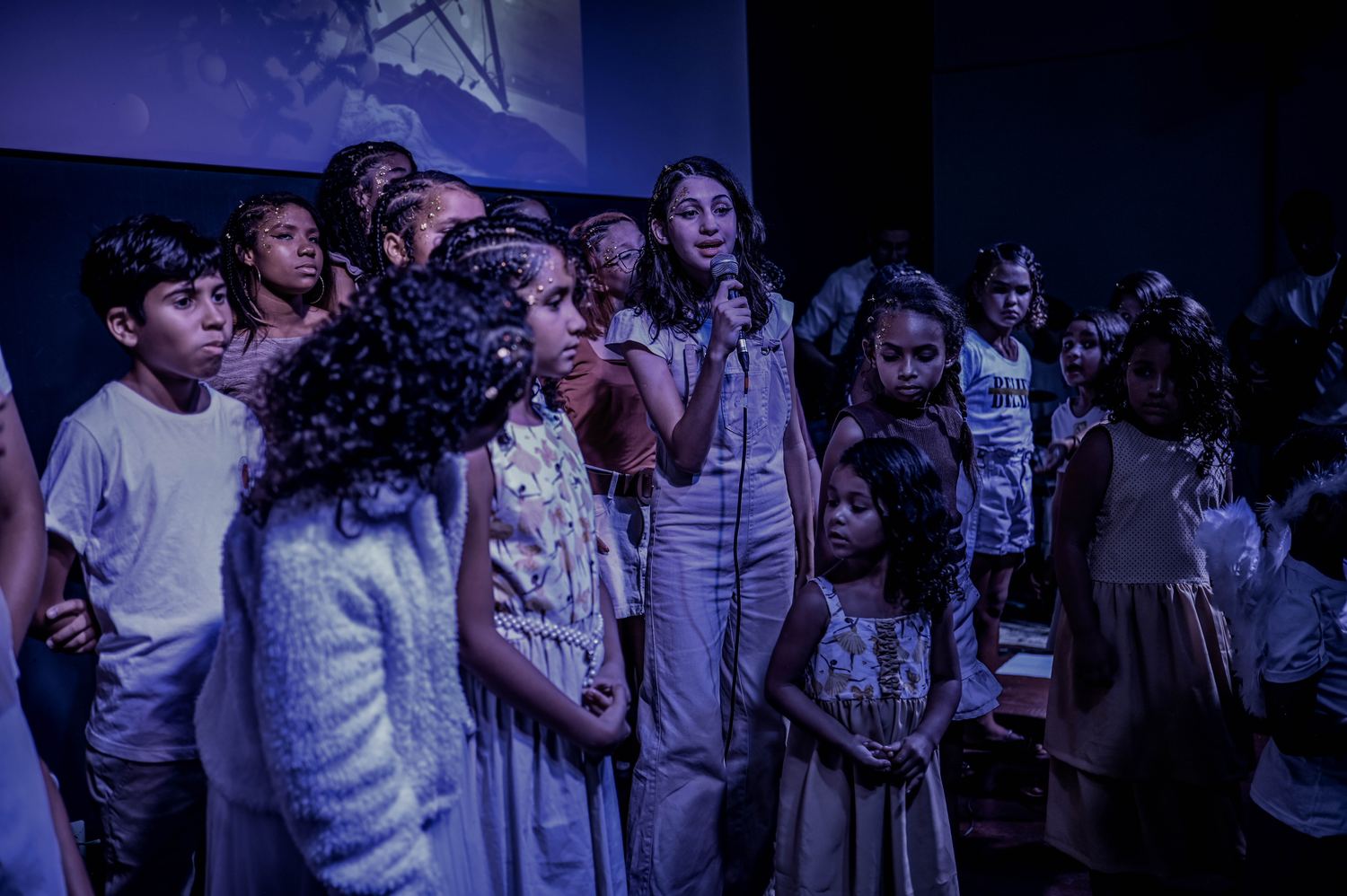 Solista conduzindo uma parte da Cantata de Natal